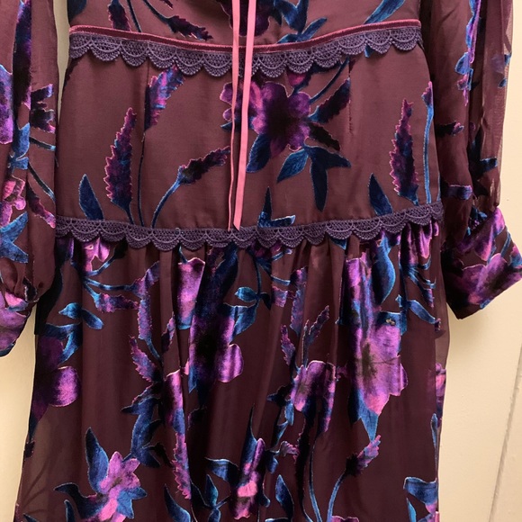 Marchesa Notte Purple Sheer Sleeve Dress - Picture 7 of 9